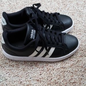 Addidas Cloudfoam leather sneakers